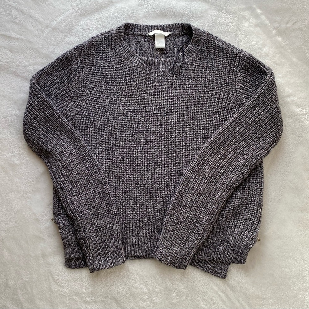 H&M Knit Crewneck Sweater Grey Side Zipper Details Sz Small Casual Preppy Fall
